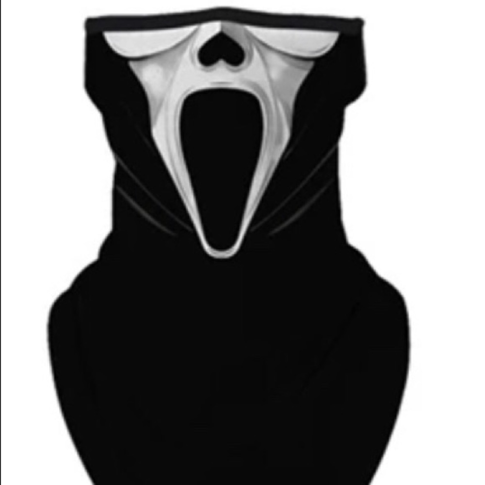 Face covering/ scarf.